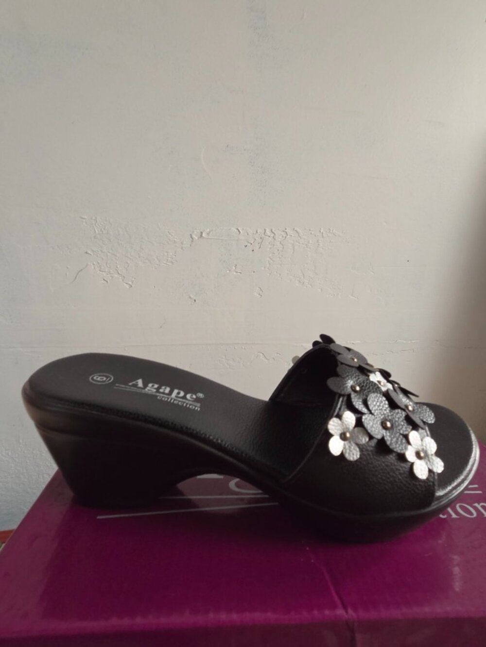 Agape Collection PROPET-65 sandals, Sz 6